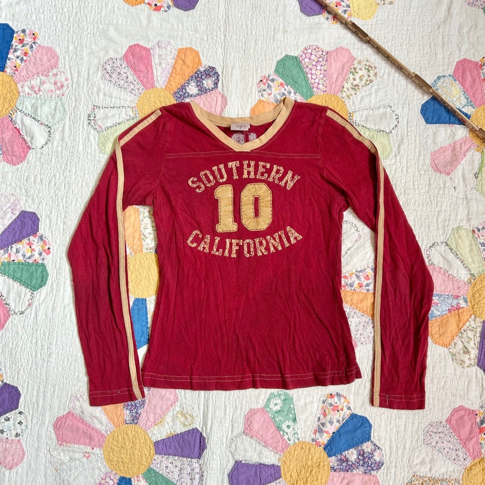 Daytrip Southern California 10 Graphic Long Sleeve Tee Red Tan Jersey